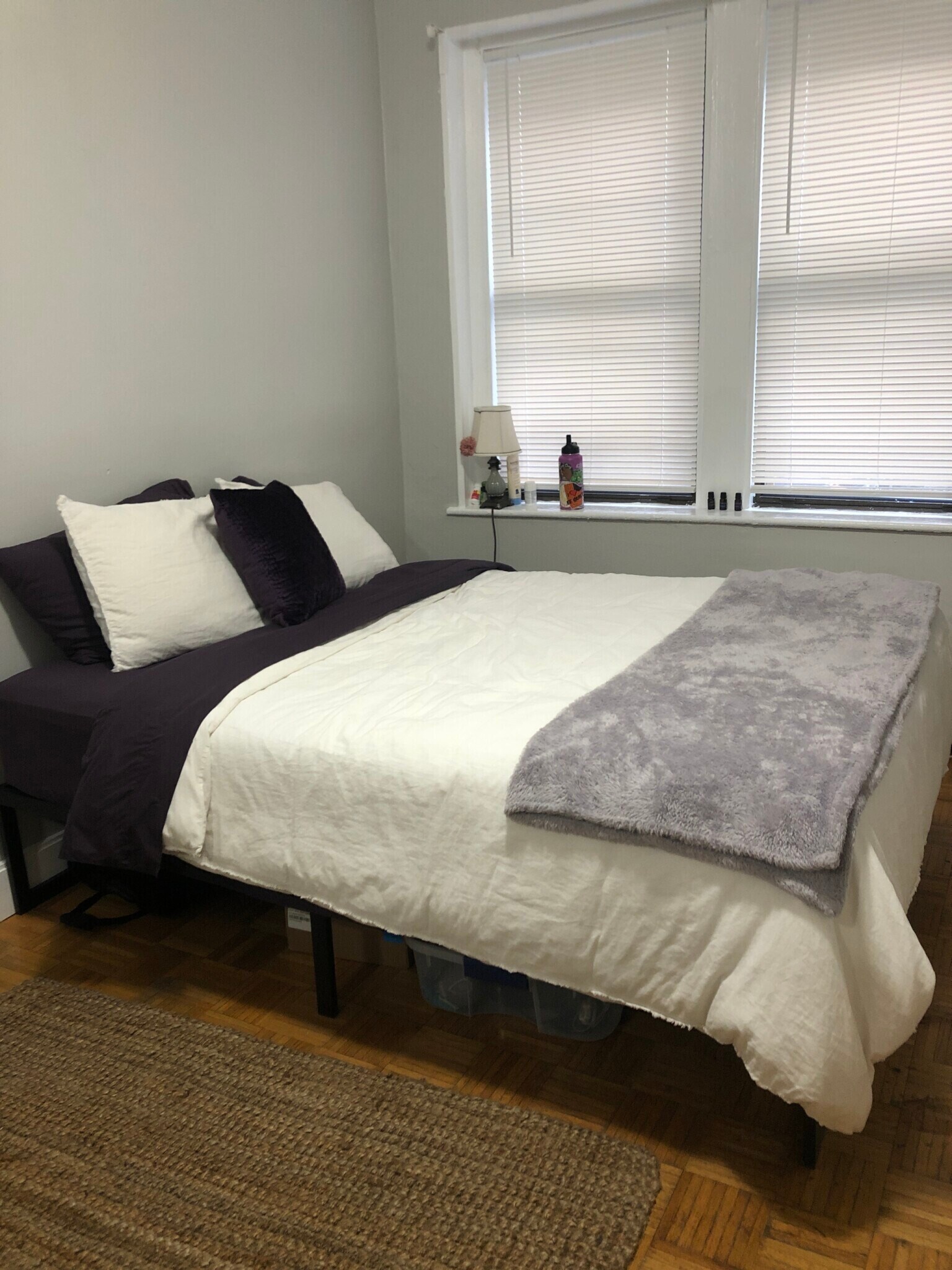 Building Photo - 40 Anderson St