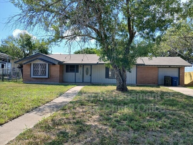 Primary Photo - 10609 Kingwood Dr