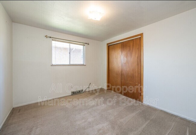 Building Photo - 1517 Stuart St