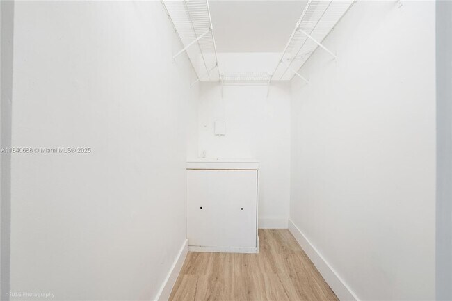 Building Photo - 200 SW 132nd Way