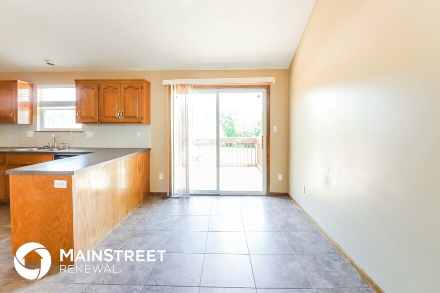 Building Photo - 19221 E 15th Terrace Ct N