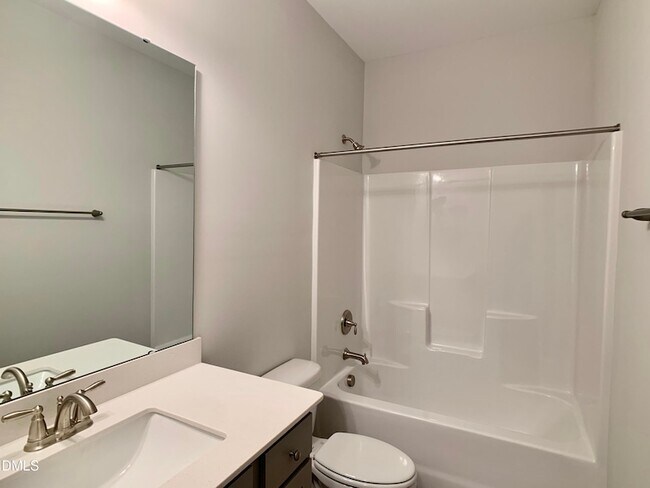 Building Photo - 130 Henhouse Ct