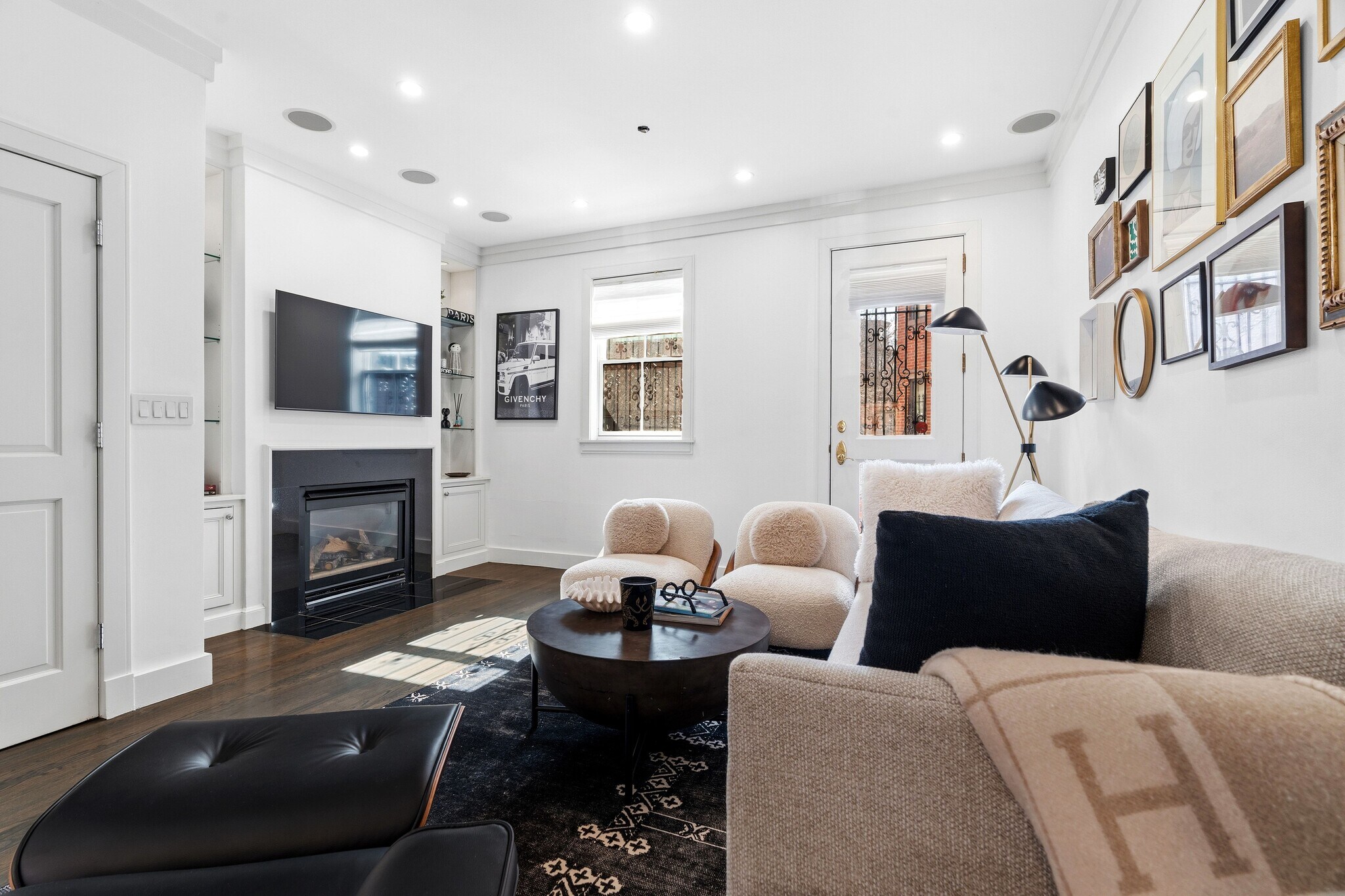 Building Photo - 348 Columbus Ave