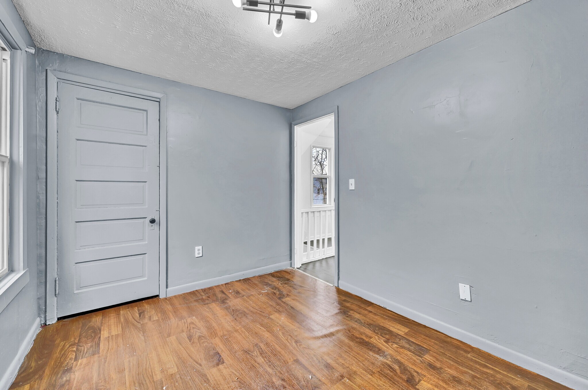 Building Photo - 9502 Talbot Ave