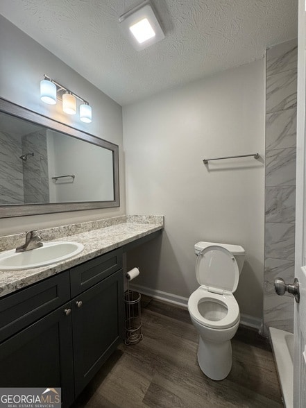 Building Photo - 3821 River Rd