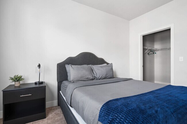 Building Photo - 235 S Delaware St