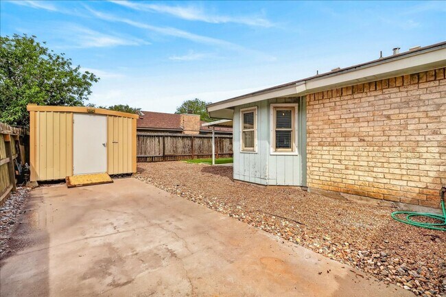 Building Photo - 11613 Cripple Creek Dr