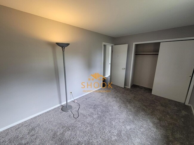 Building Photo - TURN KEY 3 BEDROOM HOME