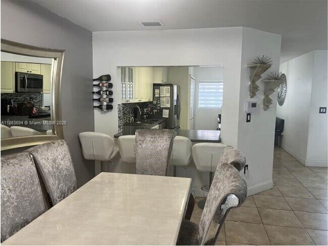 Building Photo - 12406 NW 7th Ln