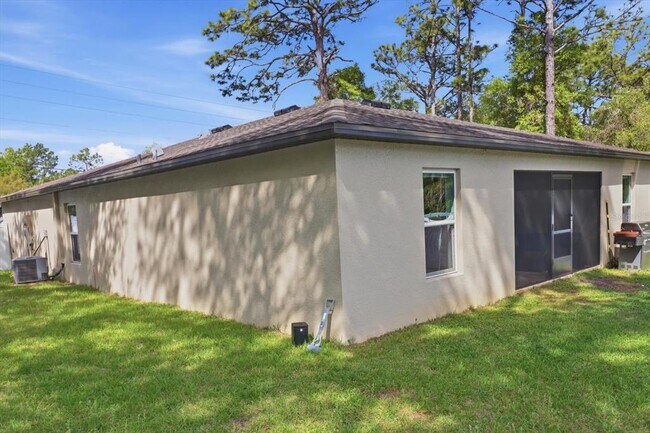 Building Photo - 8361 N Elkcam Blvd