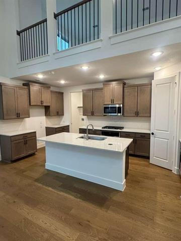 Building Photo - 7023 Lathrop Ln