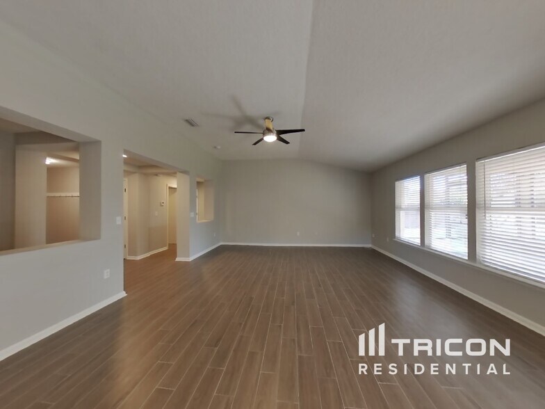 Building Photo - 75177 Brookwood Dr