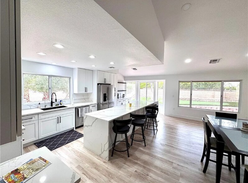 Building Photo - 9053 Firebird Dr
