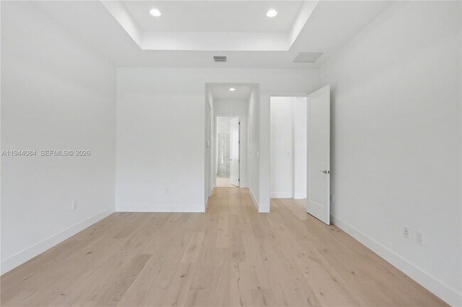 Building Photo - 8525 Crystal Downs Ave