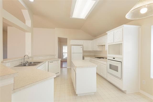 Building Photo - 1524 Balboa Ln