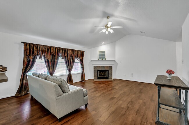 Living Room - 198 W Misty Dawn Dr