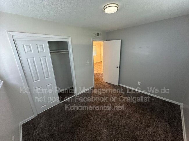 Building Photo - 8449 Lowell Ave