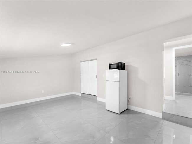 Building Photo - 10460 SW 43rd St