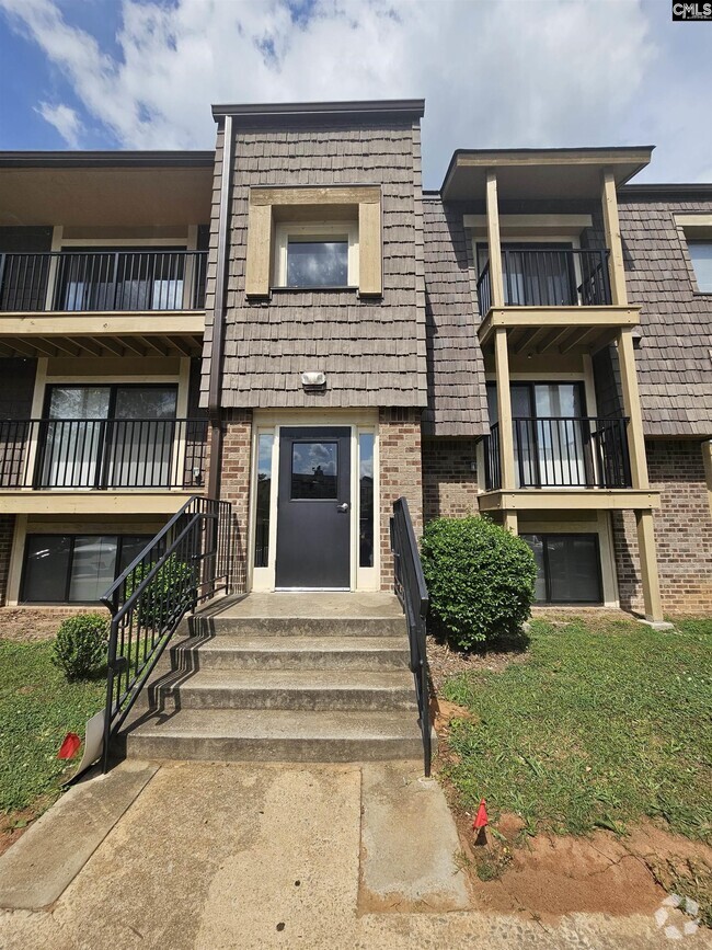 Building Photo - 1101 Menlo Dr