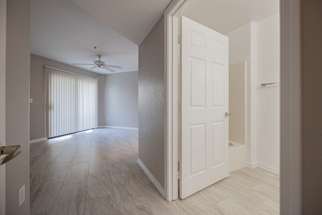 Building Photo - 1287 N Alma School Rd