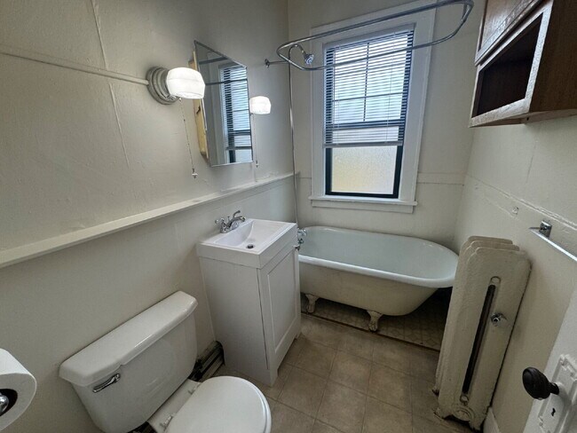 Building Photo - 900 Centennial Pl