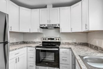 Building Photo - Charming 2 bedroom blending style and functionality