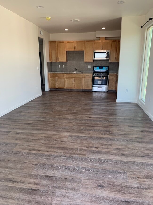 Building Photo - 4800 Avalon Blvd