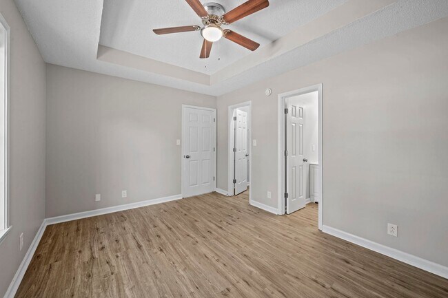 Building Photo - Beautifully Renovated Home!