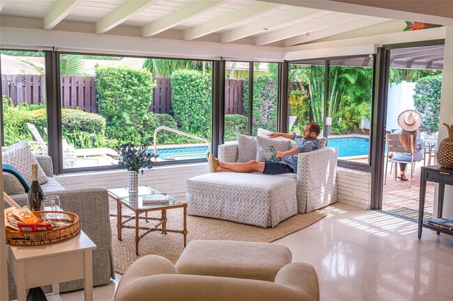 Building Photo - 1950 Harbourview Dr