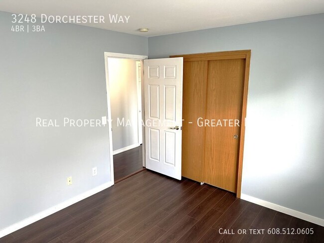 Building Photo - 3248 Dorchester Way