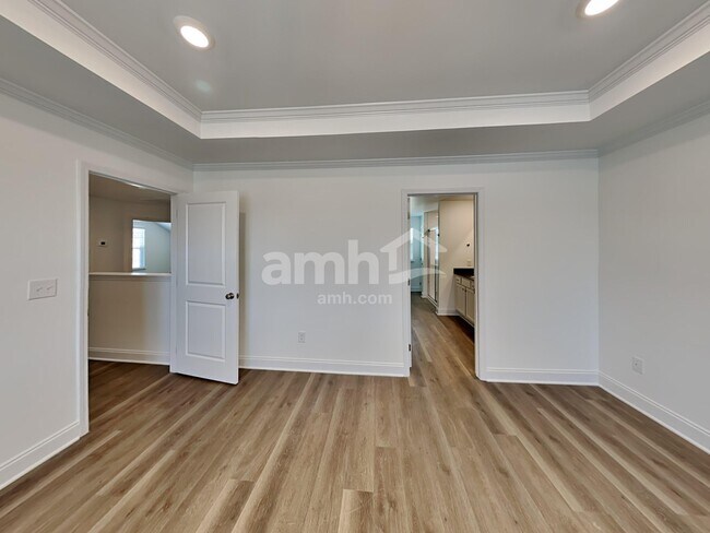 Building Photo - 201 Marin Dr