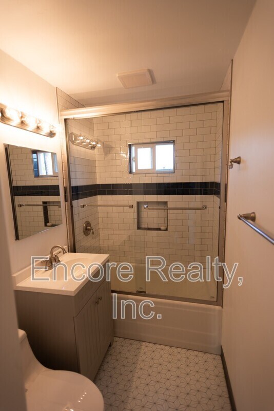 Building Photo - 364 Second Avenue