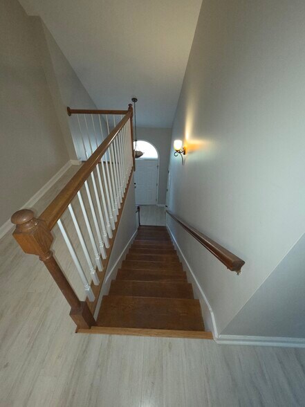 Building Photo - 321 Dulaine Cv