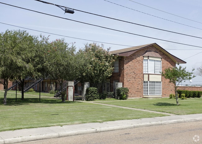 Primary Photo - Ocean Breeze Apartment Homes