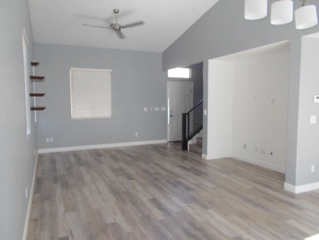 Building Photo - Modern 3-Bedroom Home in Prime Location with Stylish Upgrades