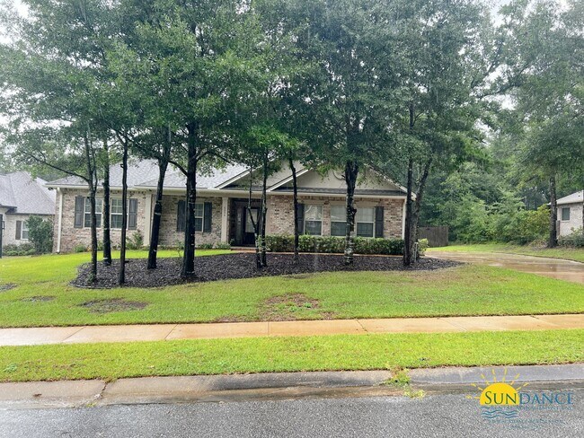 Primary Photo - Stunning 4 Bedroom Home in Crestview!