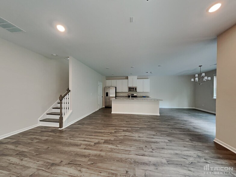 Building Photo - 144 Chapelcrest Ln