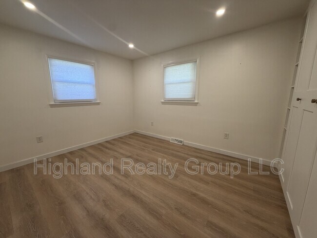 Building Photo - 1047 Letort Rd