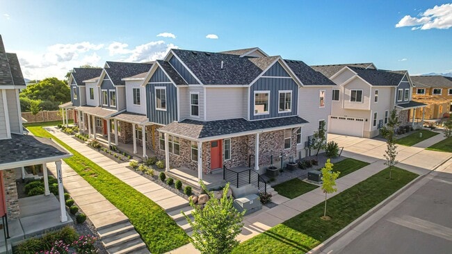 Building Photo - Incredible End Unit in Spanish Fork's Rive...