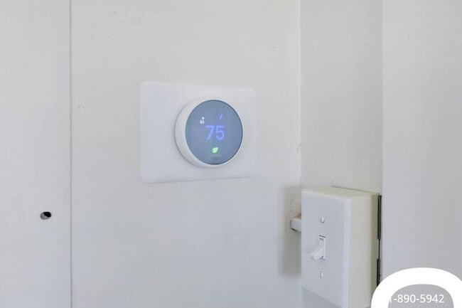 Building Photo - 521 S 500 E