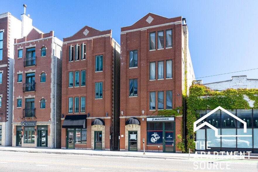 Building Photo - 817 N Milwaukee Ave