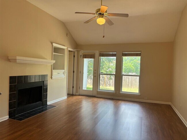 Building Photo - 1612 Darley Arabian Dr