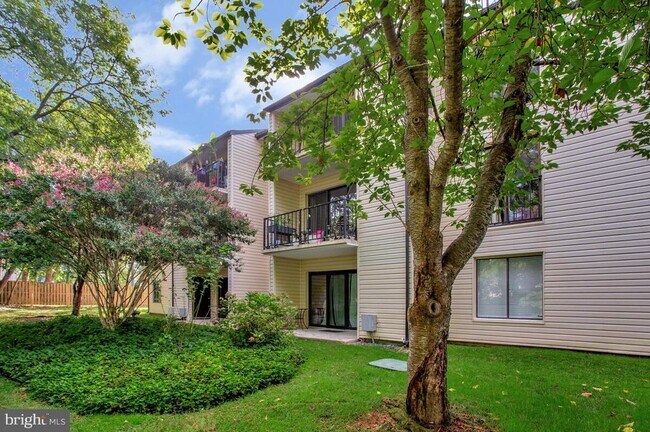 Building Photo - 2574 Riva Rd