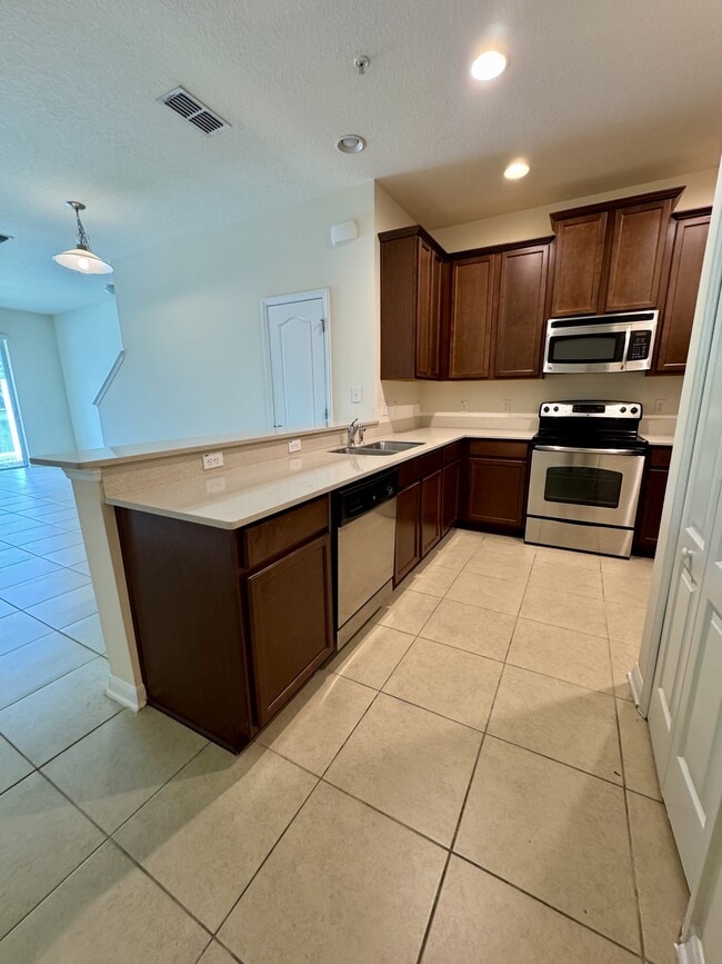 Building Photo - 14241 Oasis Cove Boulevard