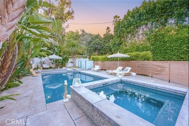 Building Photo - 4444 Canoga Ave