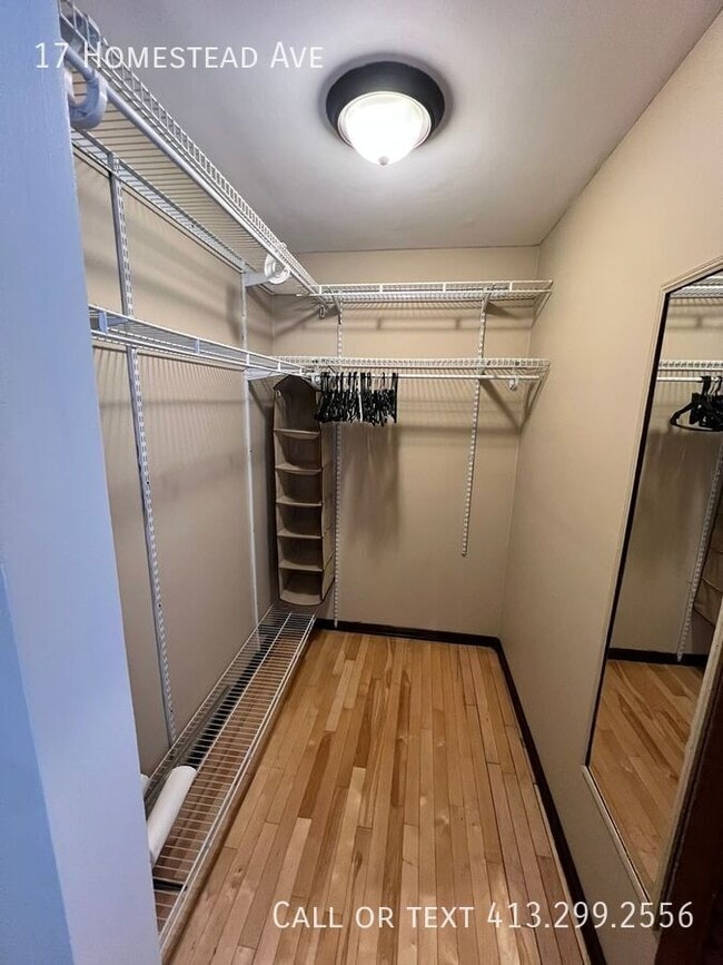 Building Photo - 17 Homestead Ave