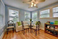 Building Photo - 1925 Iberville St