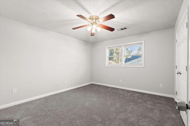 Building Photo - 2166 Park Terrace