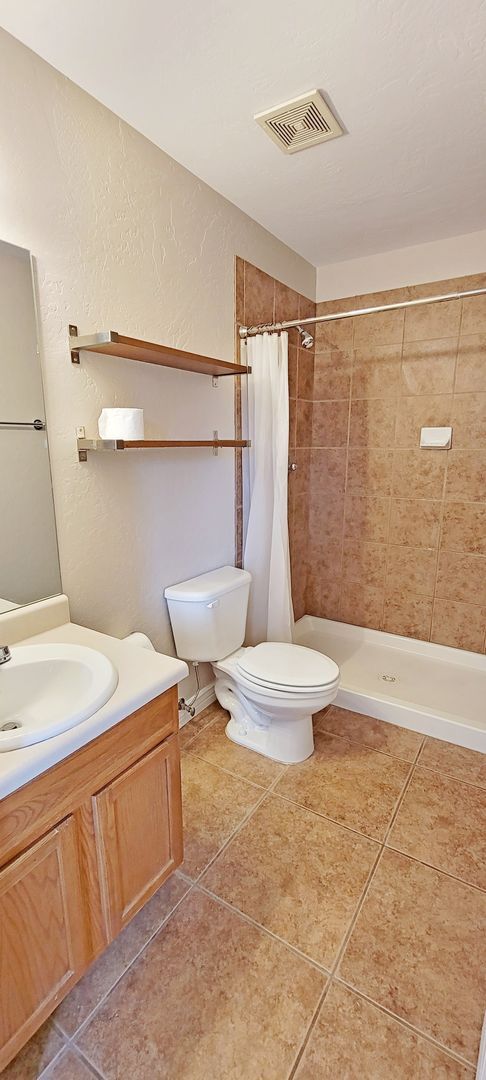 Building Photo - Studio in Rio Homes Available!