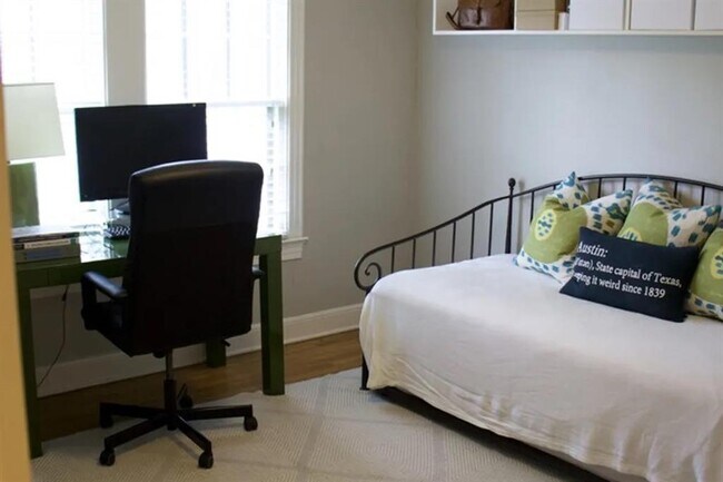 Building Photo - 1200 Alegria Rd